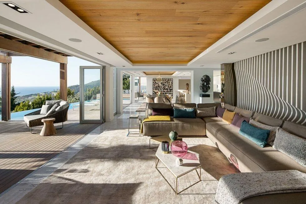 Cape Villa by ARRCC &mdash; open plan living with mountain backdrop