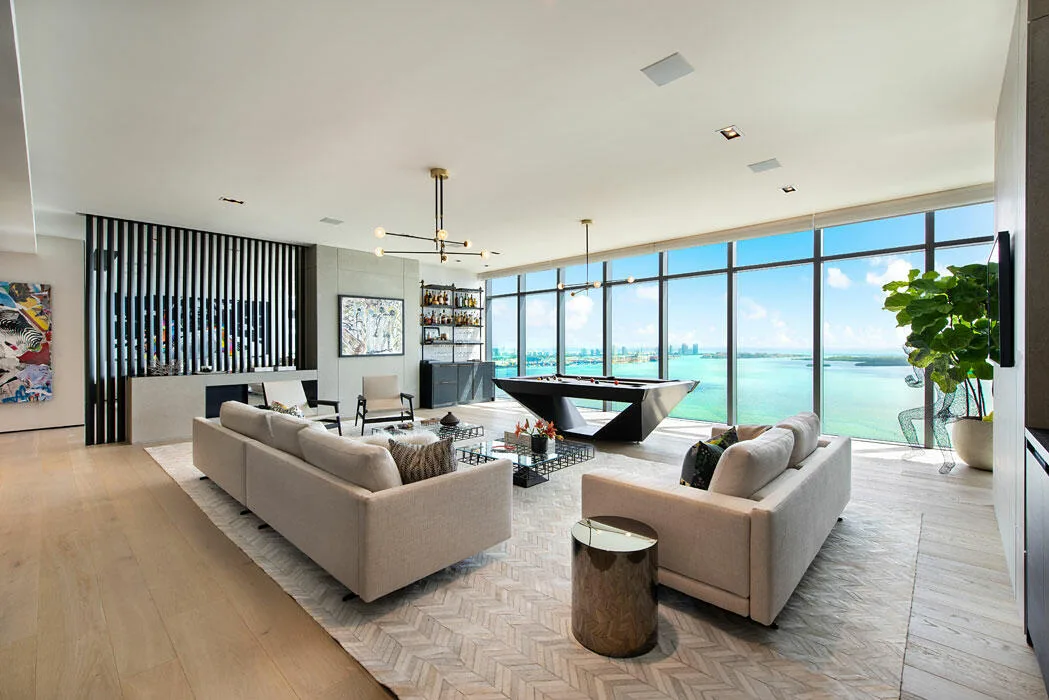 The Wall Studio &mdash; great room with full ocean wall
