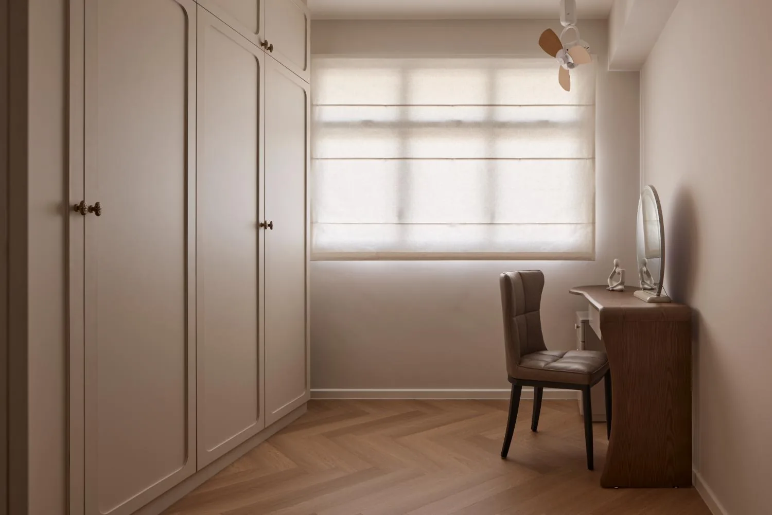 Dedicated work room with built-in storage